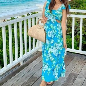 Lulu's Blue Floral Maxi Dress